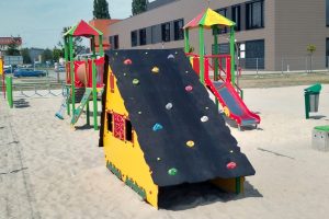 Domek na plac zabaw chata malolata 11065 tyl